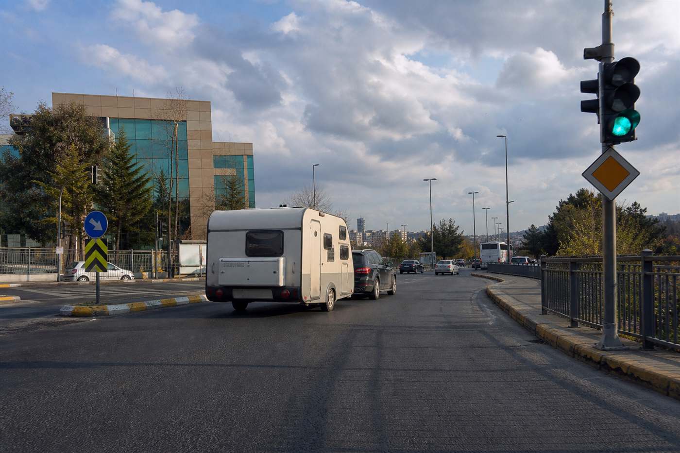 Ataşehir Karavan Kiralama — İstanbul teslim ve karavan filosu