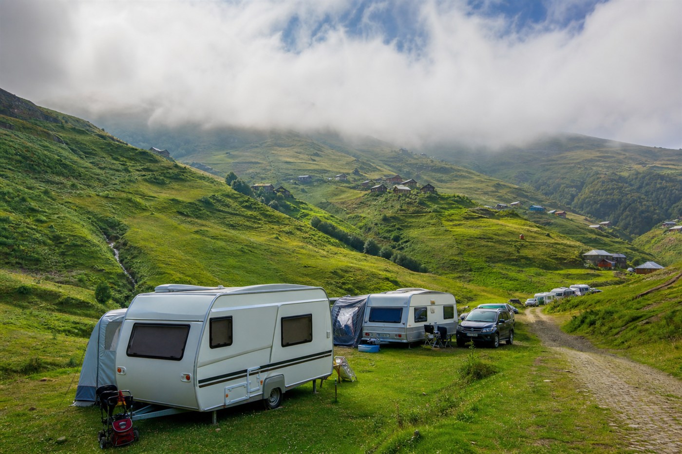 Karadeniz Karavan Rotası — kamp alanı ve karavan konaklama görseli