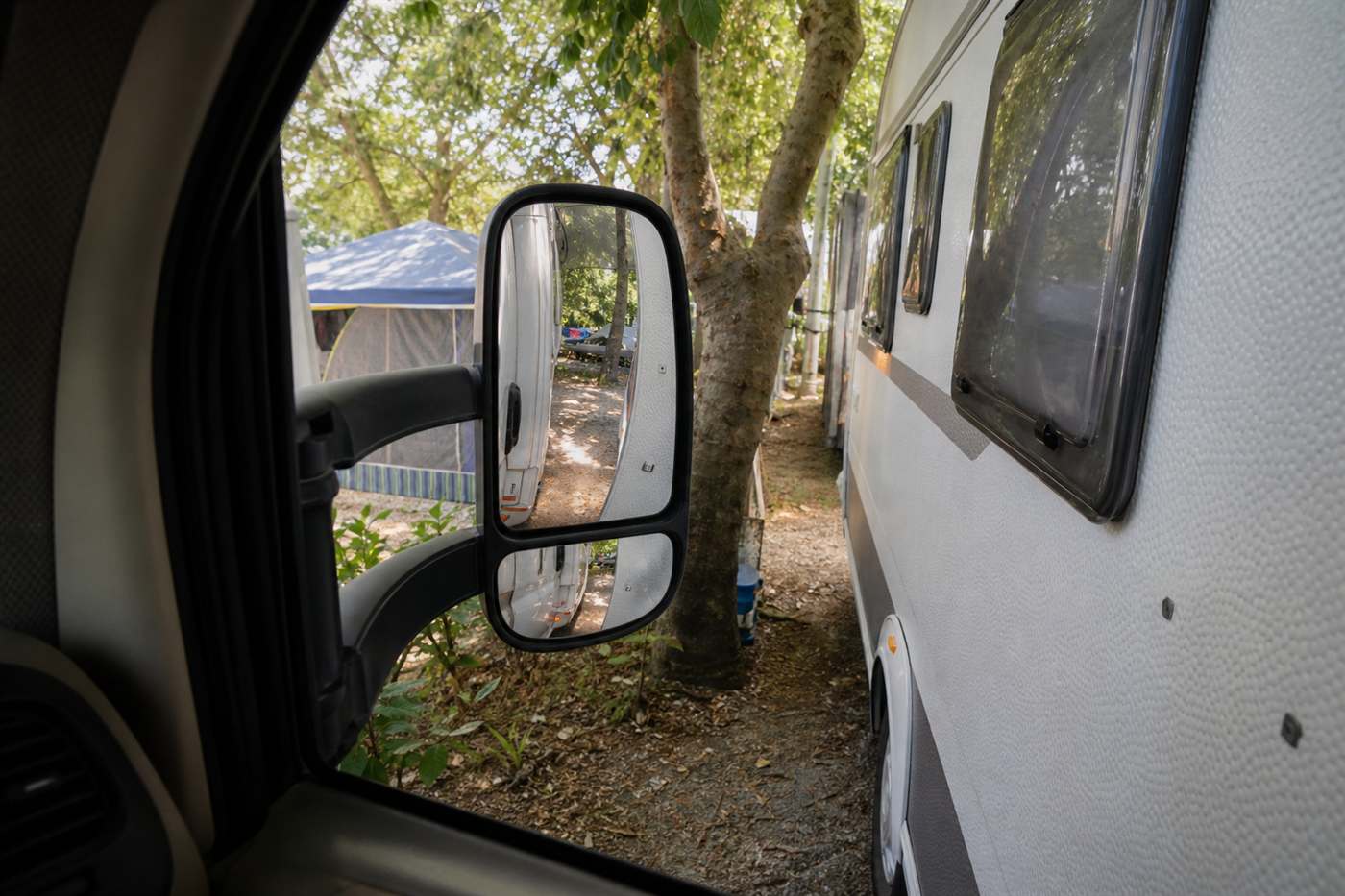 Karavan Park Etme ve Manevra Teknikleri — karavan iç mekân ve konfor donanımı