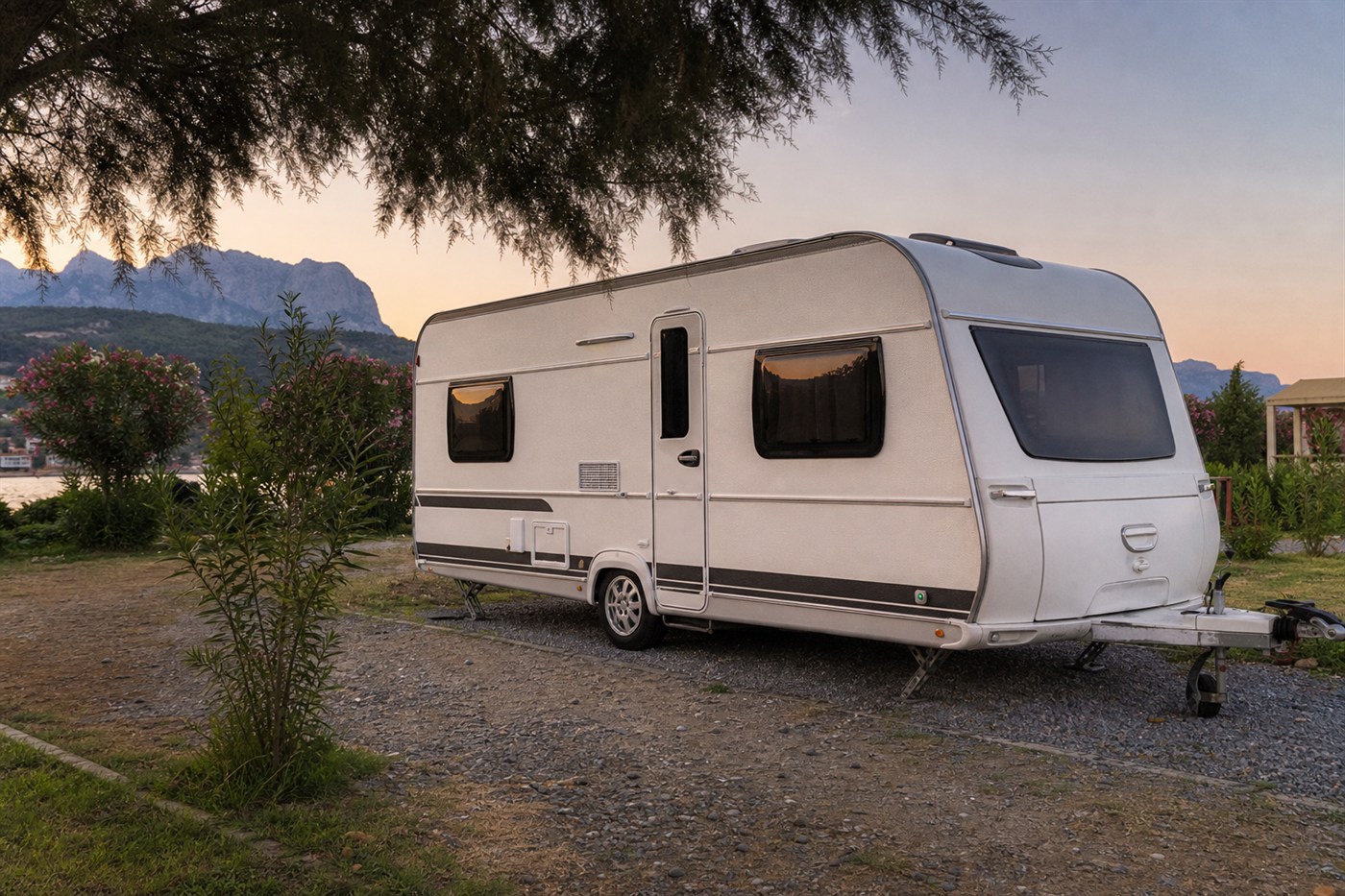 Karavan Park Etme ve Manevra Teknikleri — teslim, kullanım ve pratik ipuçları görseli