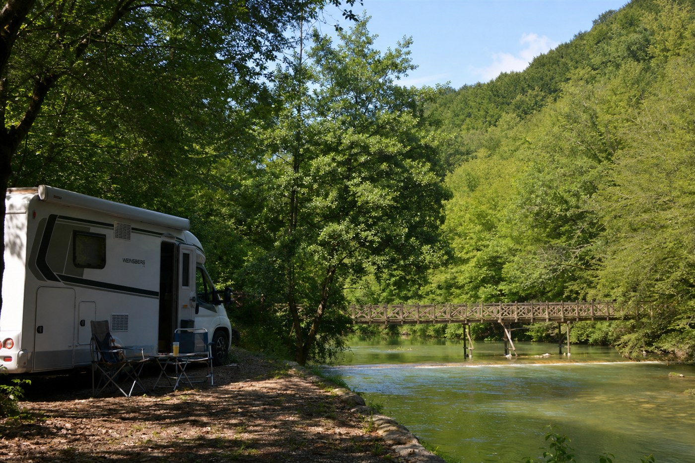 Ağva nehir kenarı karavan kamp alanı motokaravan